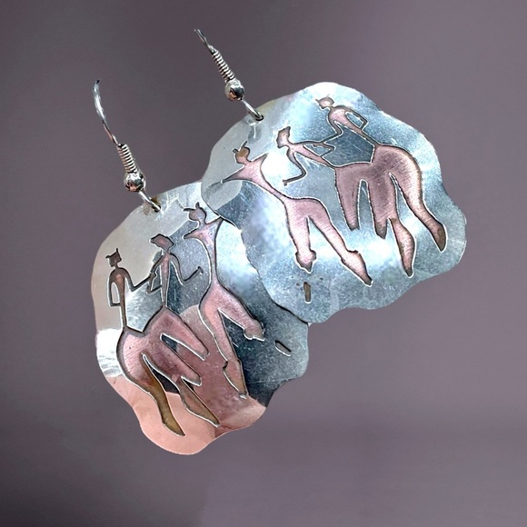 🌺Vintage Large Sterling & Copper Tribal Earrings - Picture 7 of 9